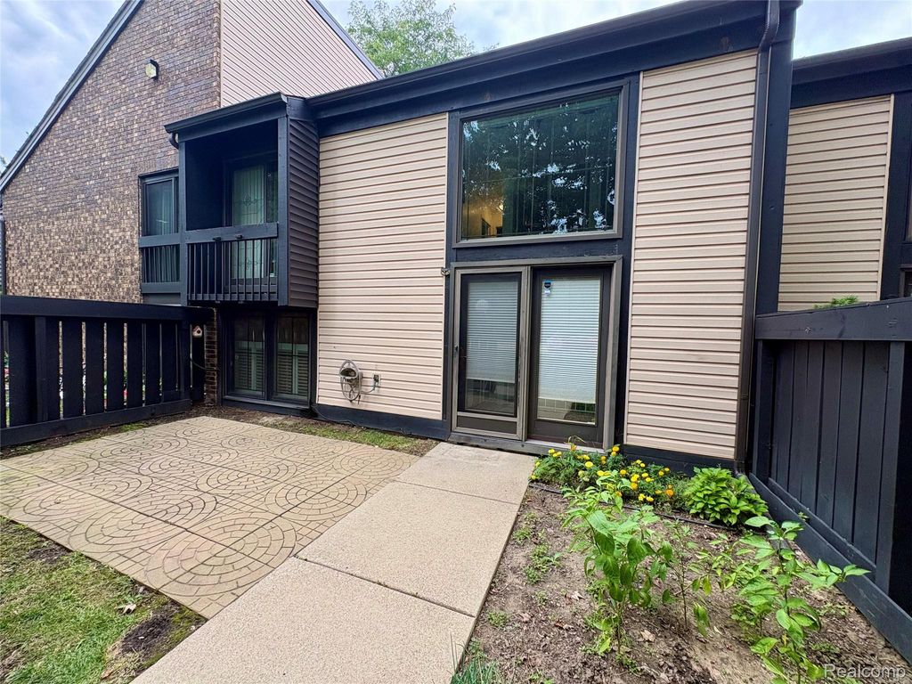 14067 Jackson Street 23, Taylor