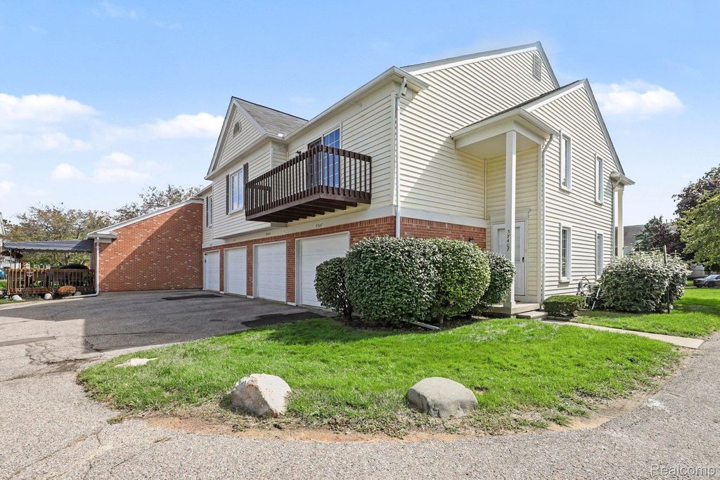 37407 Stonegate Circle, Clinton Twp