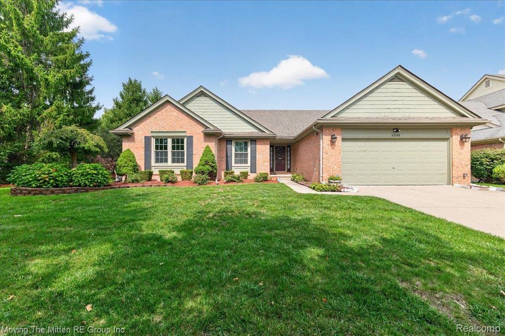 42398 Trent Drive, Canton