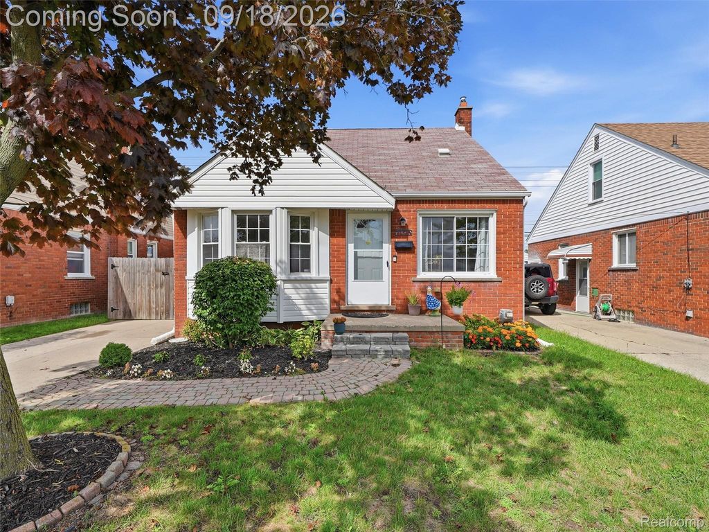 21325 Frazho Street, St. Clair Shores
