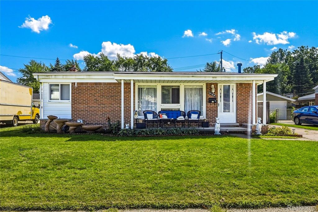 5154 Earl Drive, Warren