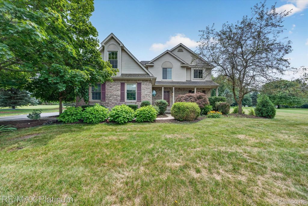 7892 Birkenstock Drive, Genoa township