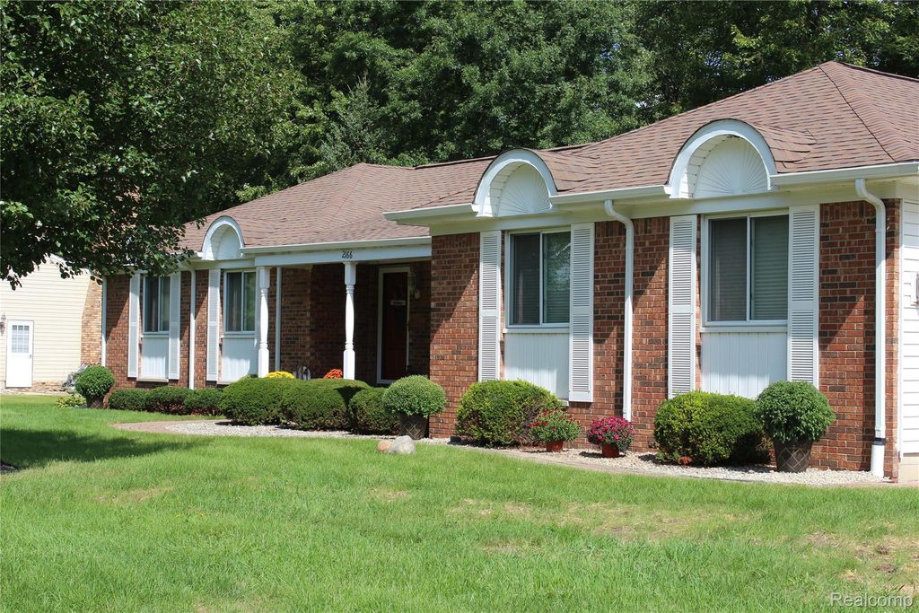 2166 Belle Meade Drive, Davison