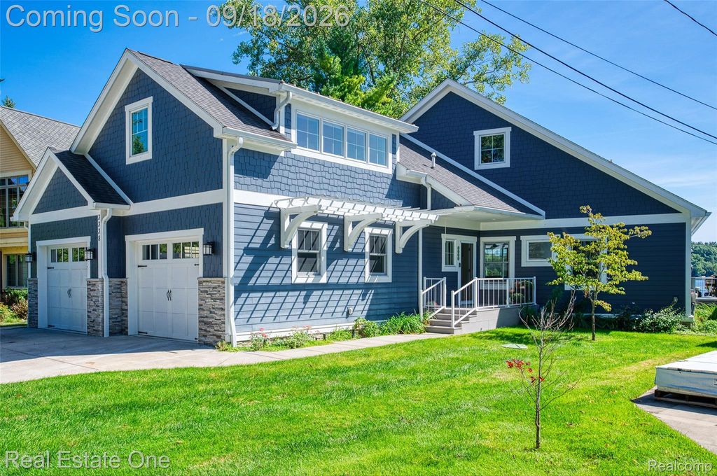 3338 Apache Trail, Pinckney