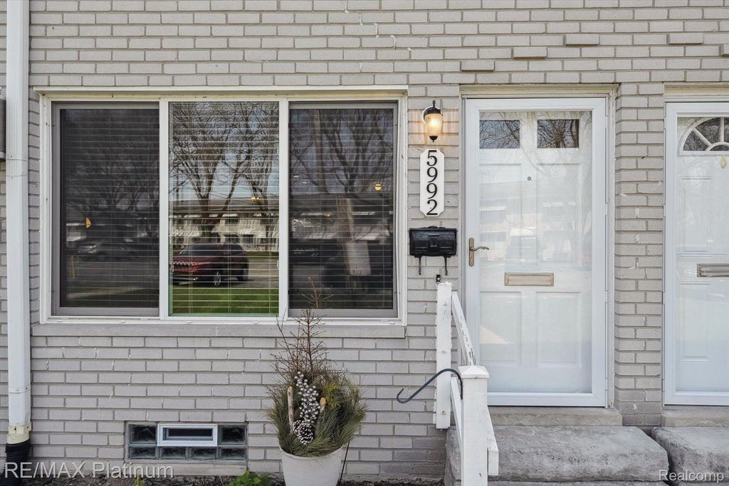 5992 Alan Drive 22, Brighton city