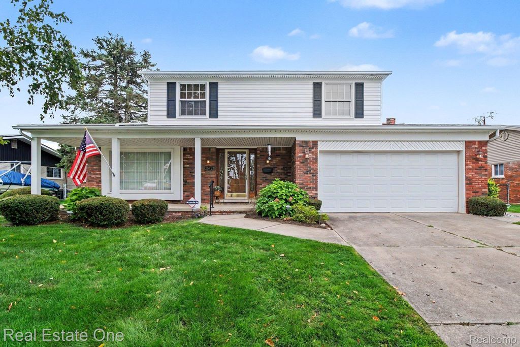 36423 Travis Drive, Sterling Heights