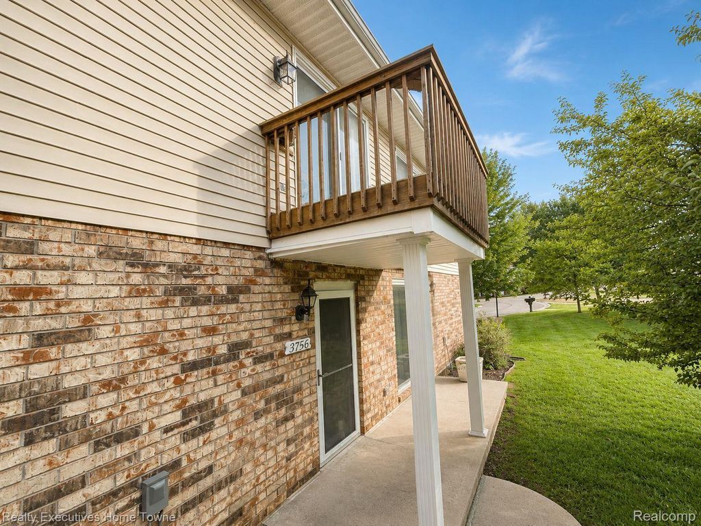 3756 Ramblewood Drive, Port Huron