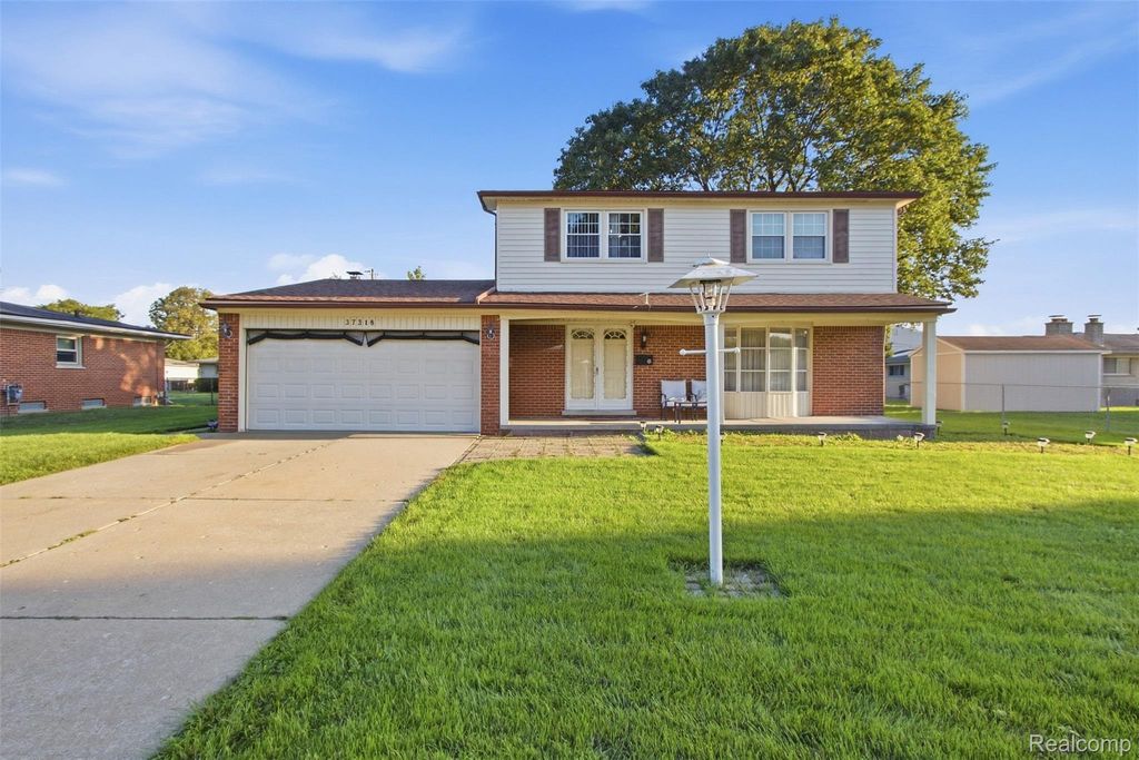 37318 Catherine Marie Drive, Sterling Heights