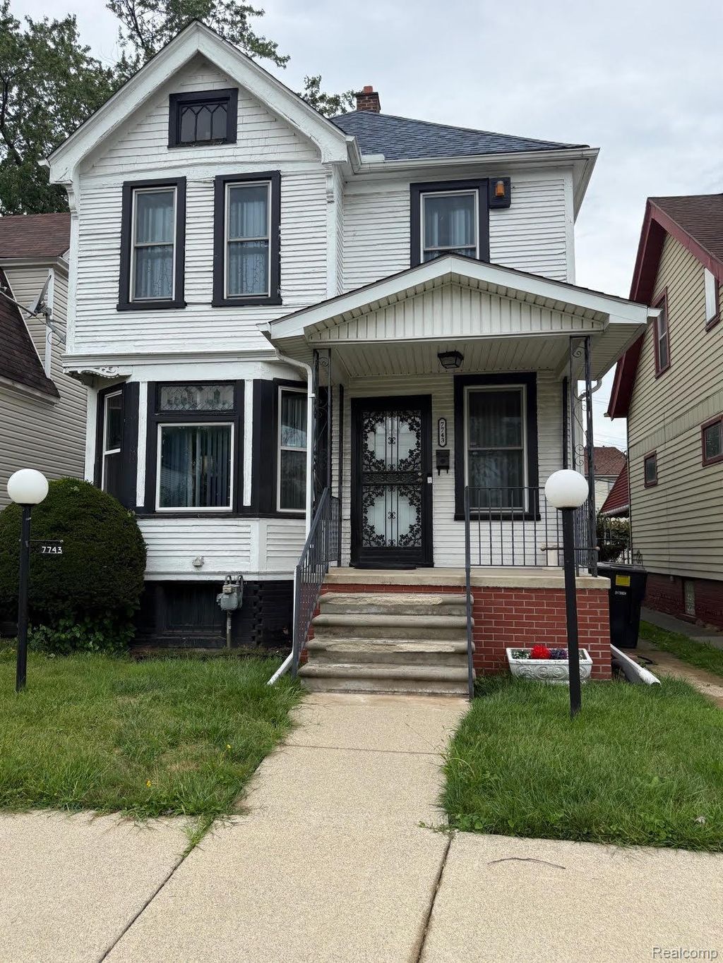 7743 E Canfield Street, Detroit