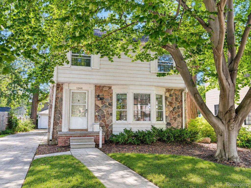 1046 Oakridge Avenue, Royal Oak
