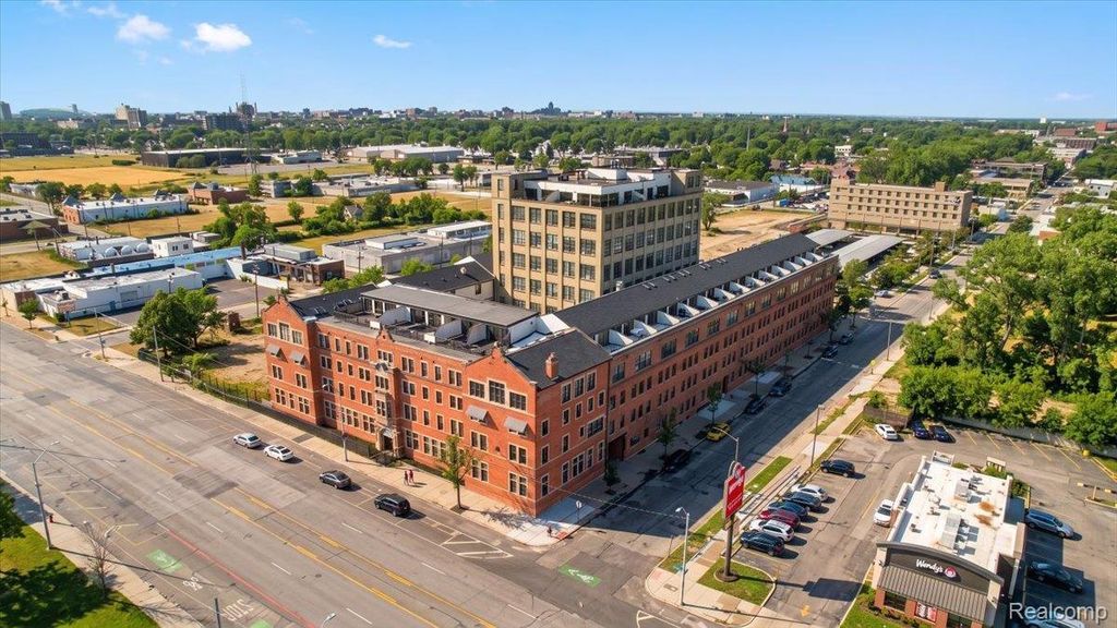 6533 E Jefferson Avenue 601t, Detroit