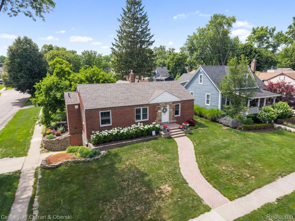 551 N Evergreen Street, Plymouth city
