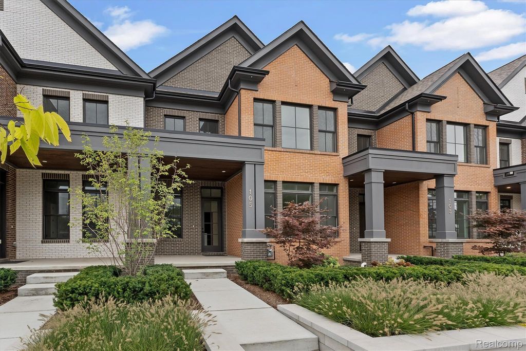 105 Griswold Street, Northville