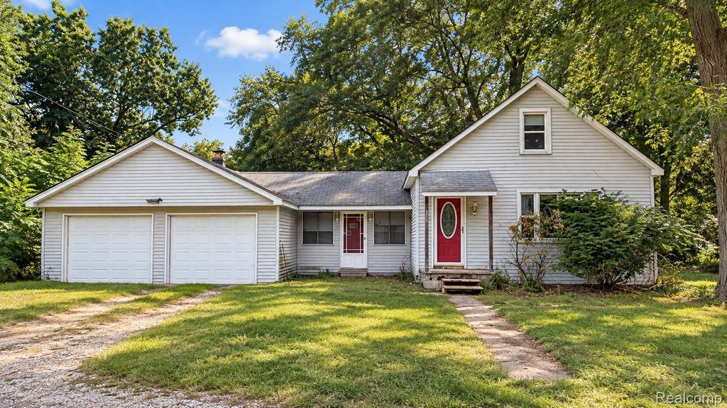 608 Overlook Street, White Lake