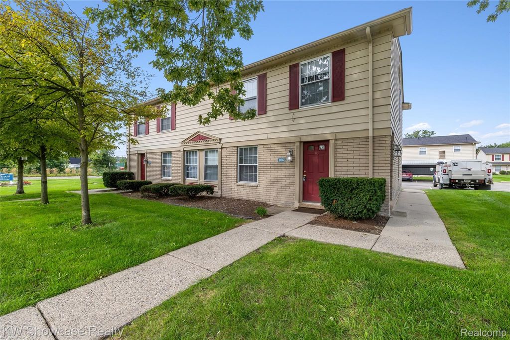 106 Princeton Drive, South Lyon