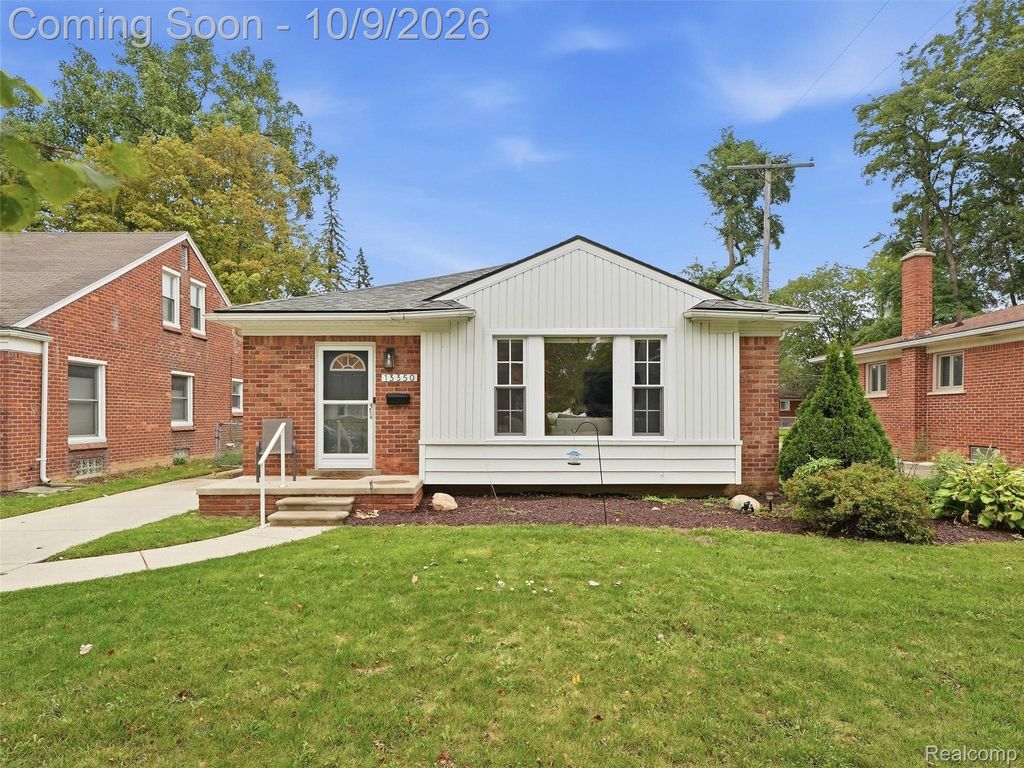 13350 Borgman Avenue, Huntington Woods