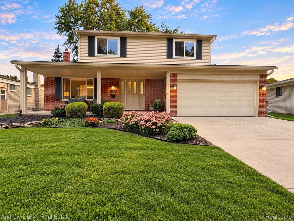 13828 Hamilton Street, Riverview