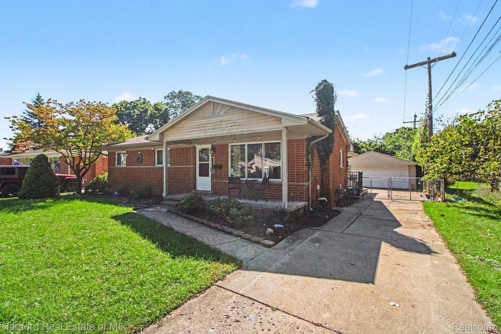 32731 Meadowbrook Street, Livonia