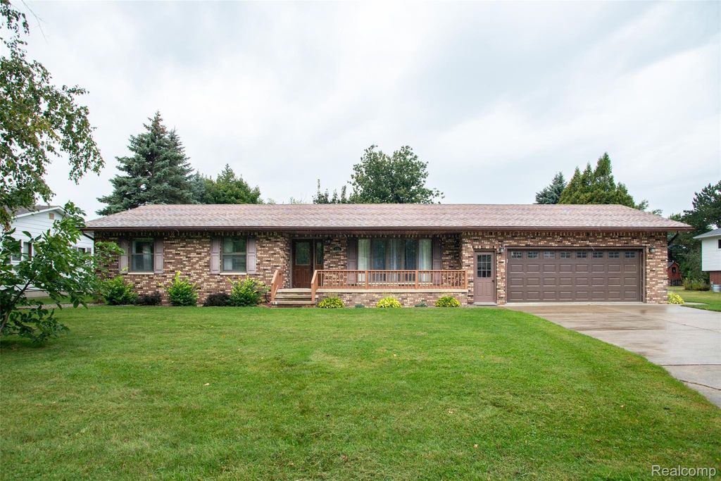 144 Tucker Street, Harbor Beach