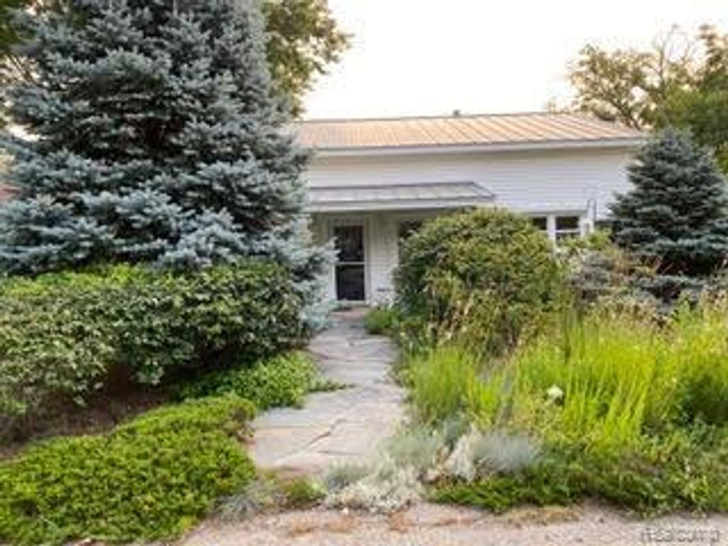 4682 Rockcroft Boulevard, Independence charter township