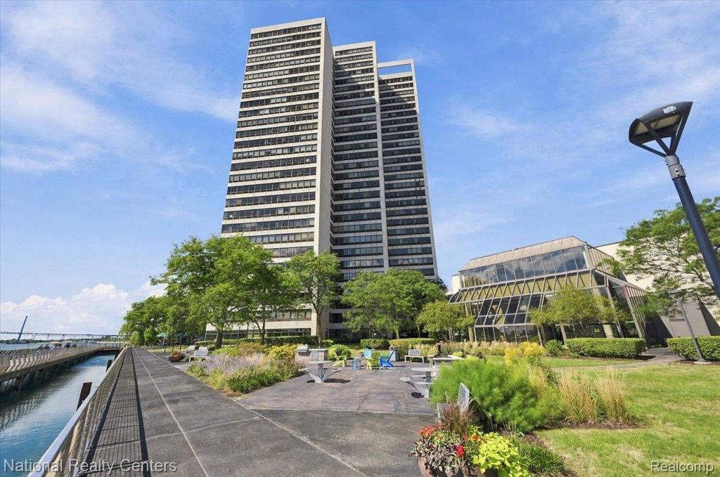 1001 W Jefferson Ave. #300/23f, Detroit