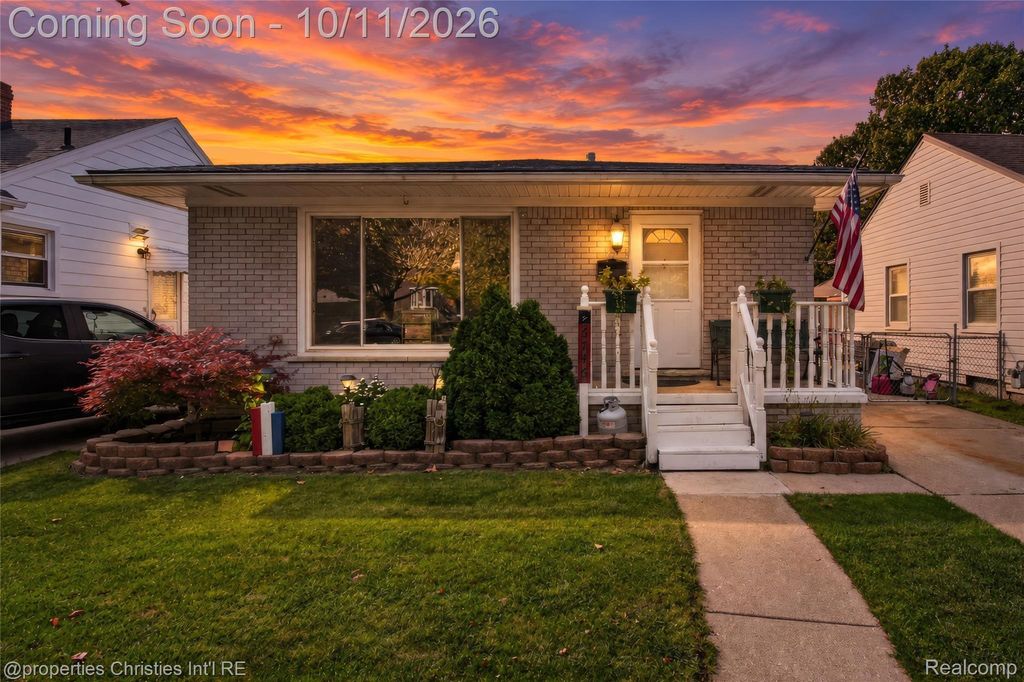 6746 Robinson Avenue, Allen Park