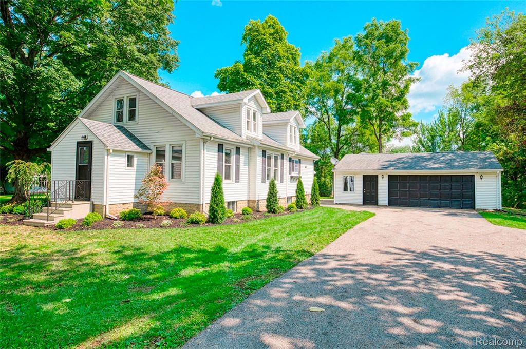 26475 W Michigan Avenue, Albion