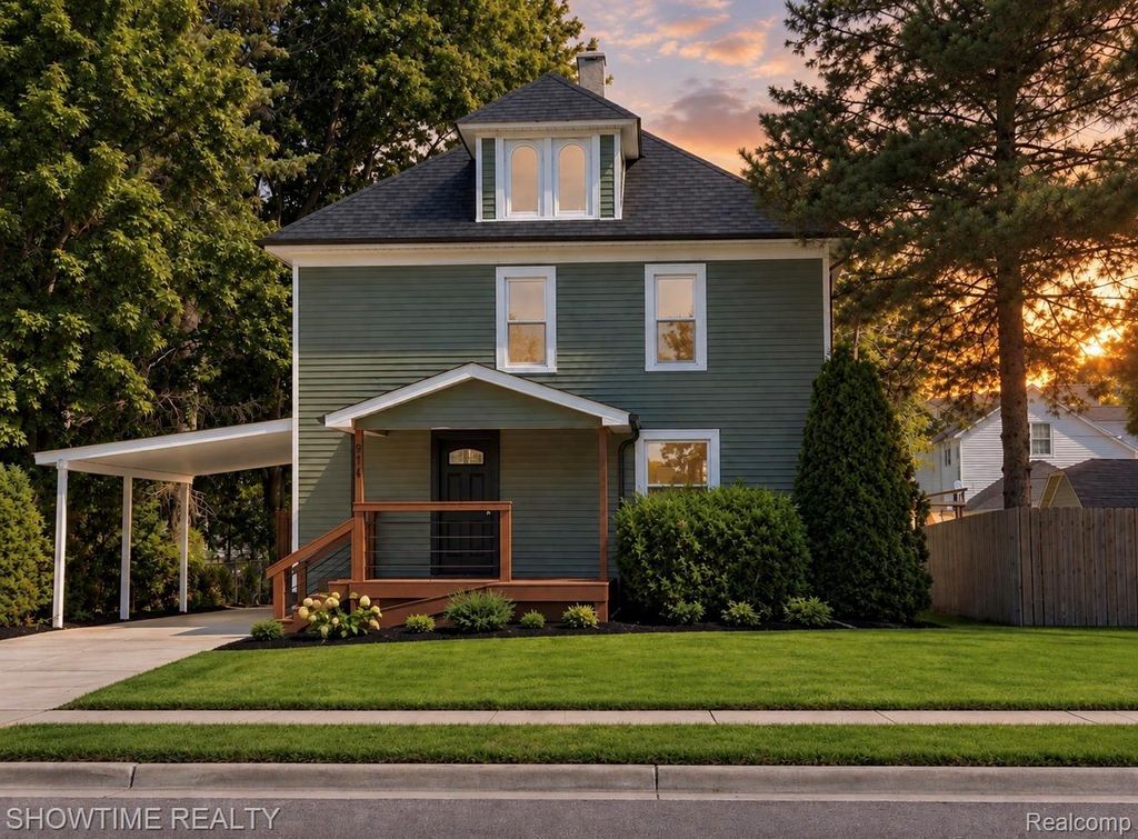 914 N Main Street, Lapeer