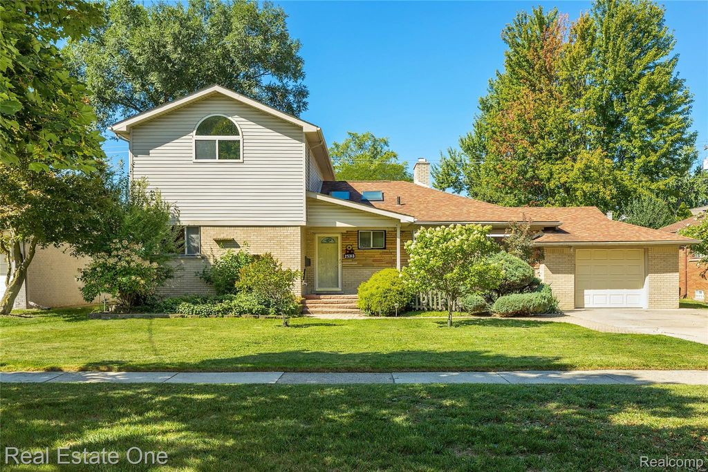 25313 Scotia Road, Huntington Woods