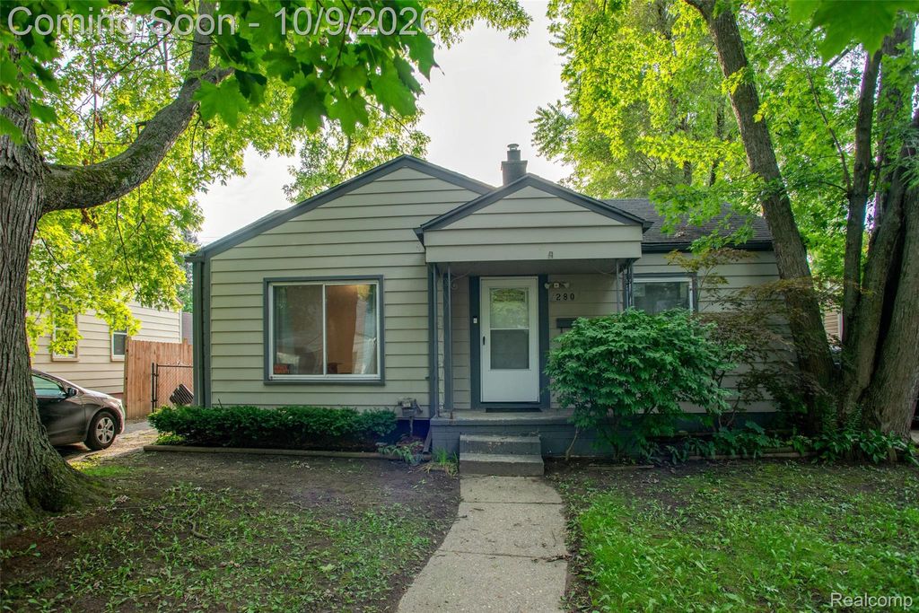 280 Dick Avenue, Pontiac city