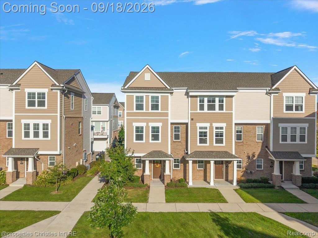 2500 Normandy Road 39, Royal Oak