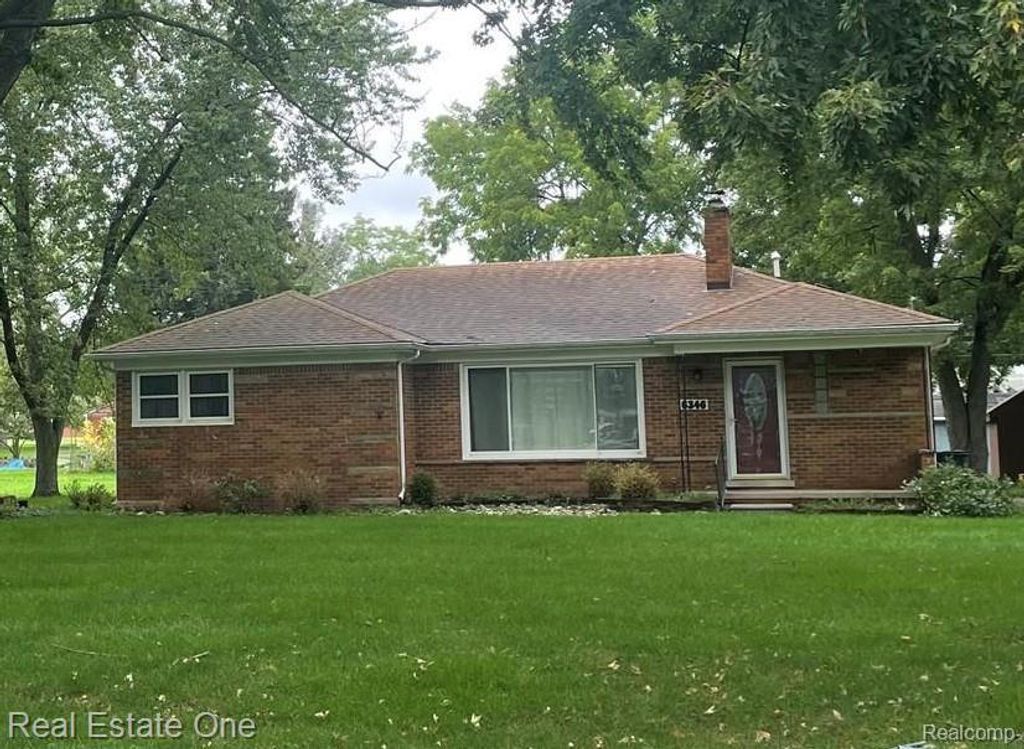 6346 Donaldson Drive, Troy