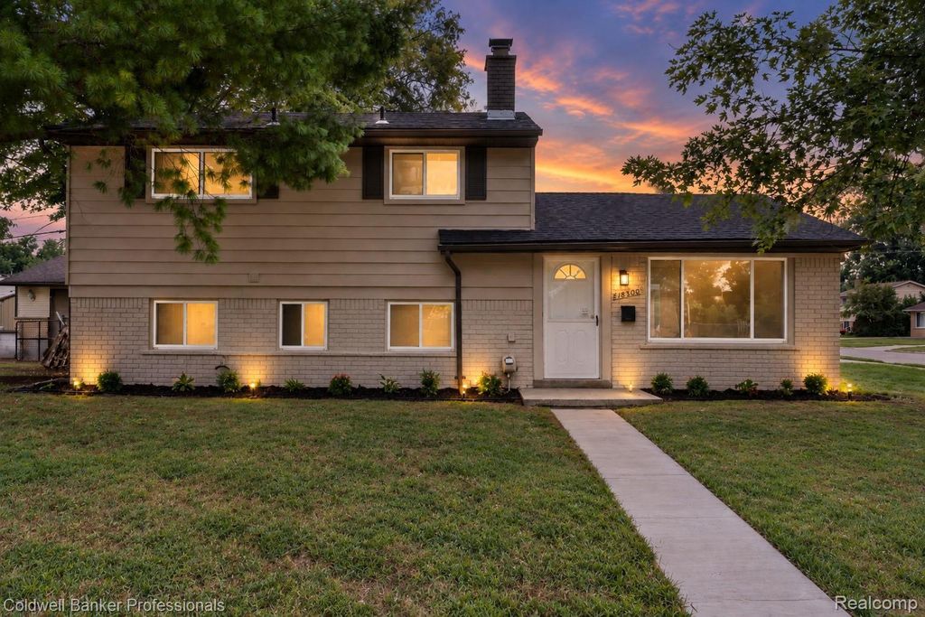18300 Melvin Street, Livonia