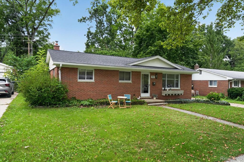 767 Center Drive, Ann Arbor