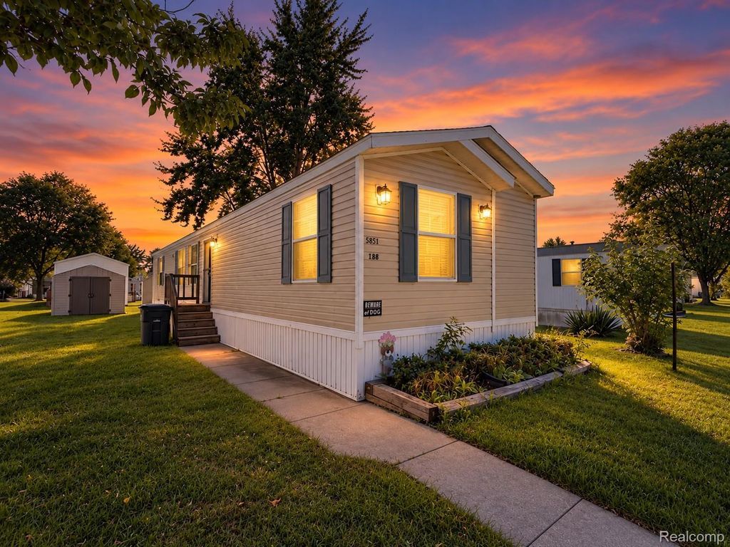 5951 Georgia Street, Romulus
