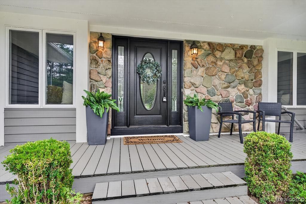 2524 Curtis Road, Leonard