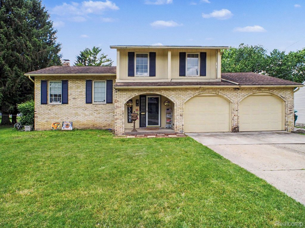 428 Carrie Drive, Flushing city