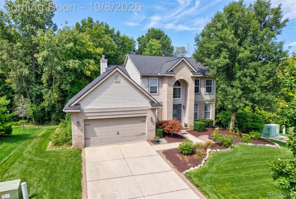 3405 Marshview Court, Genoa township