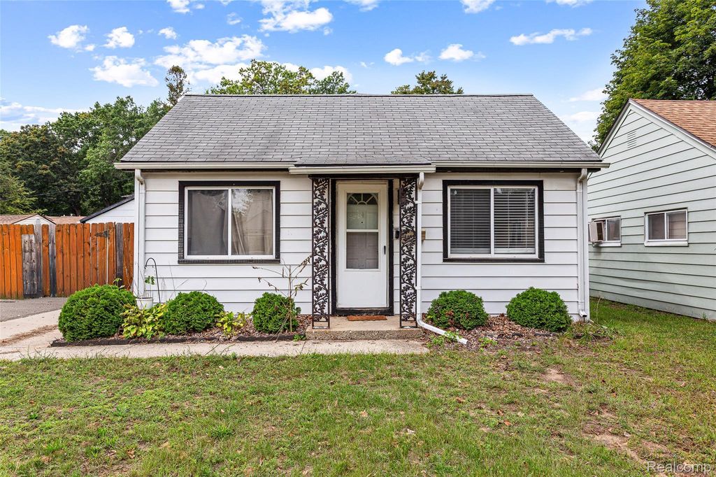 4842 Hunt Street, Wayne