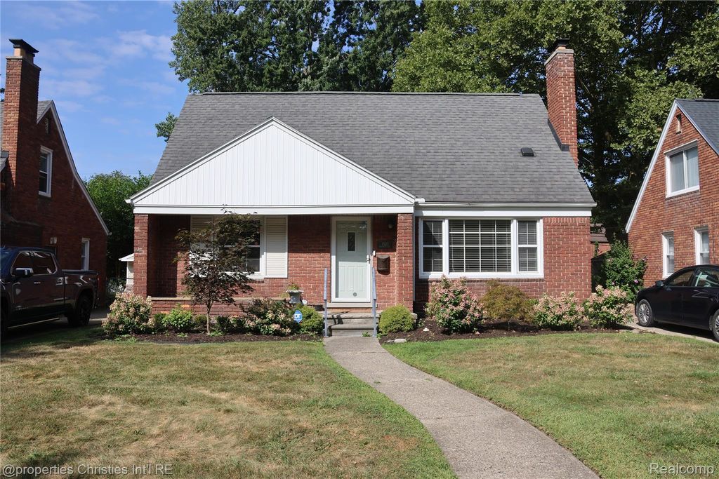 1523 Marywood Drive, Royal Oak city