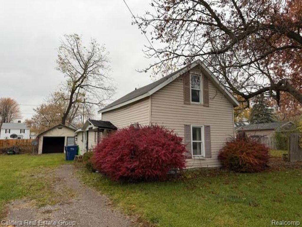 1407 Bradfield Street, Bay City