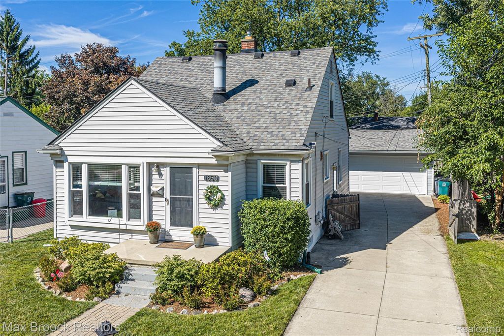 1850 Columbia Road, Berkley