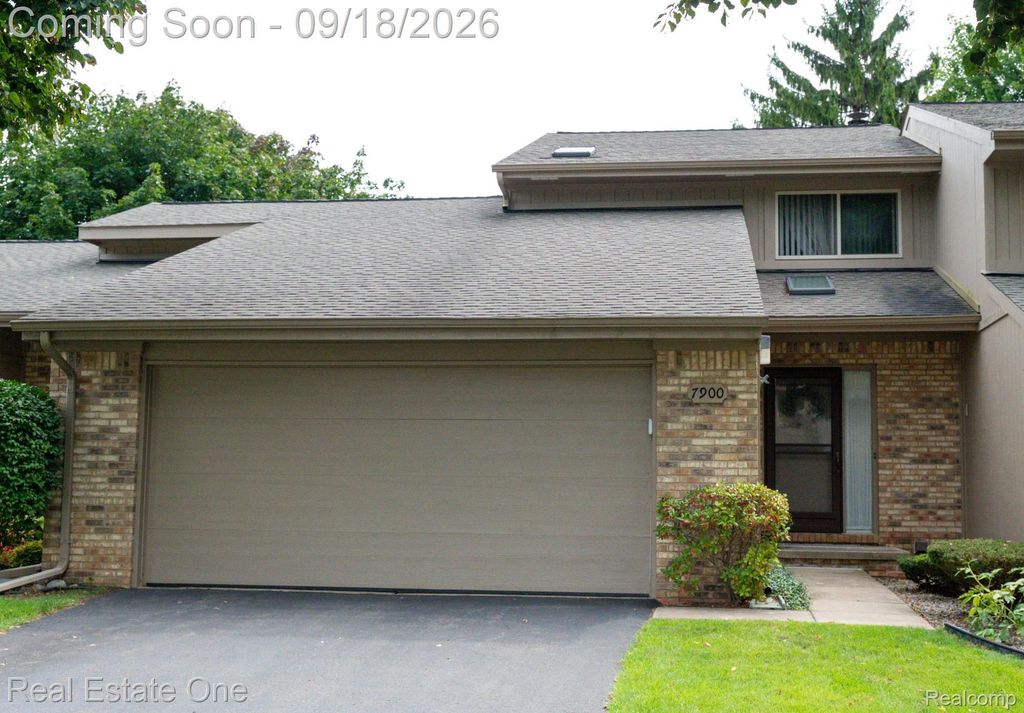 7900 Meadow Drive, Waterford charter township