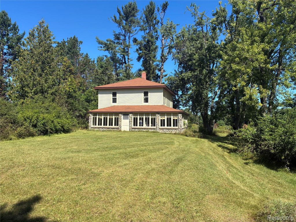 3361 E Mcneil Road, Lincoln