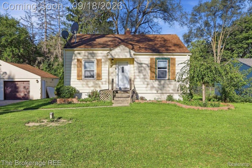 1398 Merle Avenue, Burton