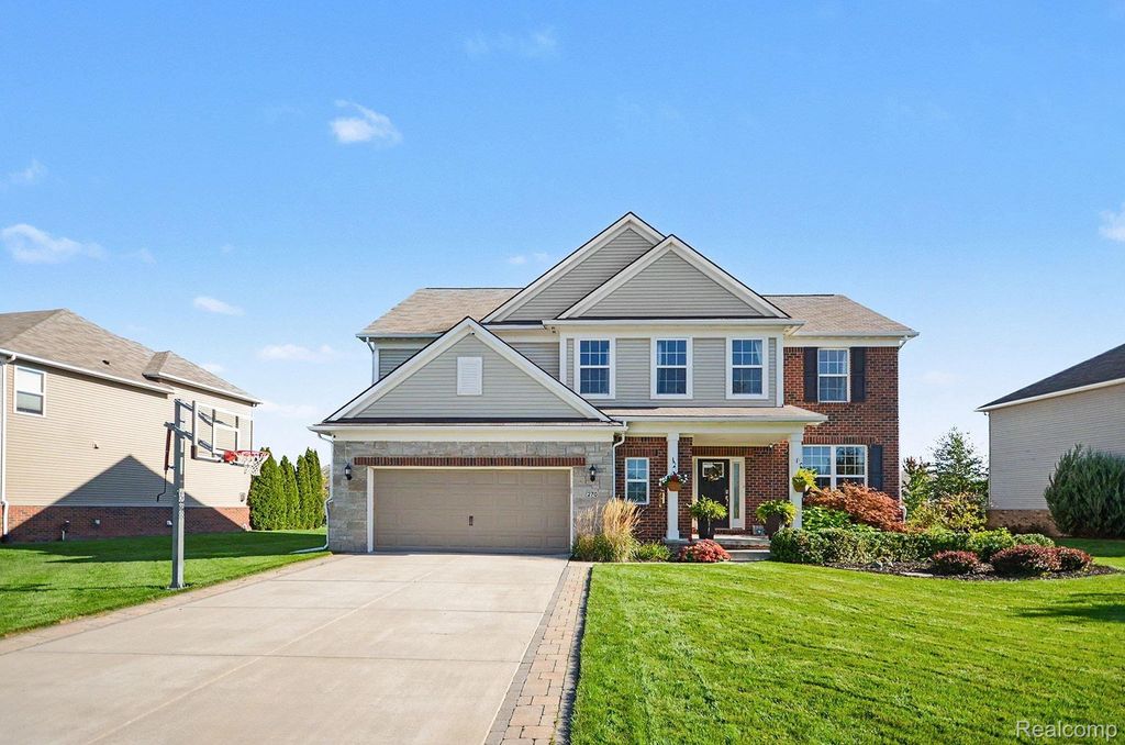 270 Gunnison Street, Lake Orion