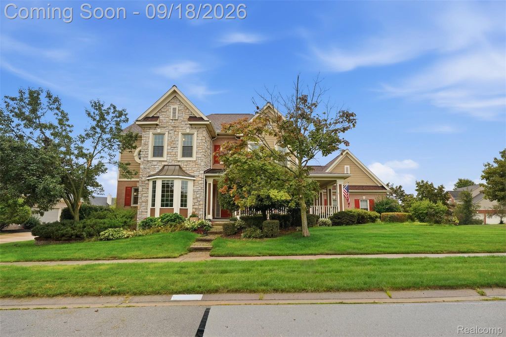 49335 Dominion Court, Canton