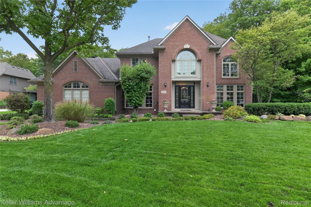 25650 Arcadia Drive, Novi