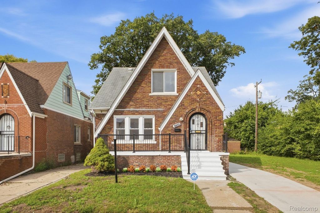 16653 Woodingham Drive, Detroit