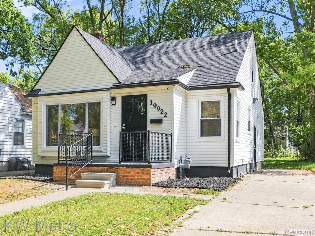 19922 Stahelin Avenue, Detroit